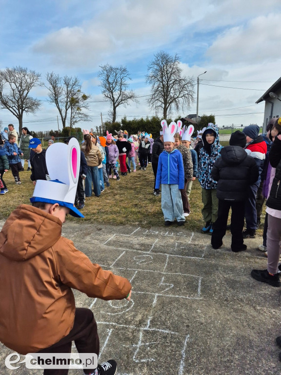 Spotkanie z jajem na polanie