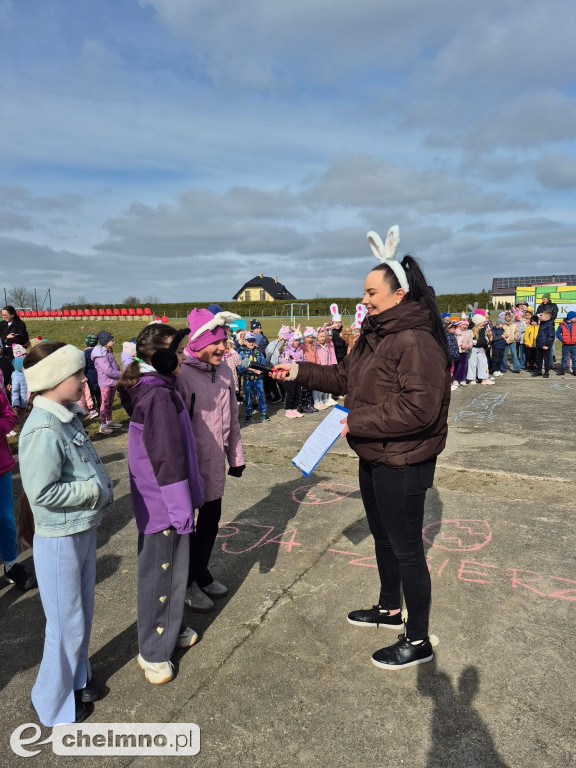 Spotkanie z jajem na polanie