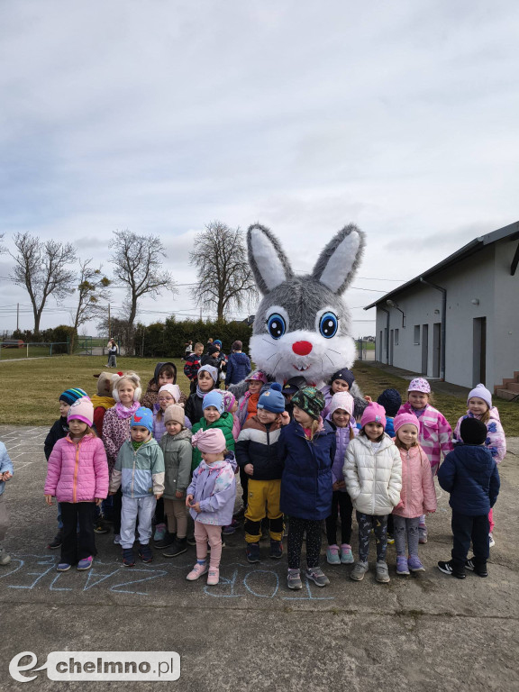 Spotkanie z jajem na polanie
