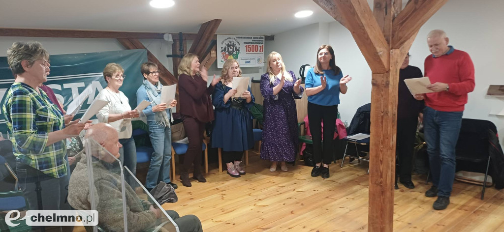 Dołącz do zespołu ludowego w Unisławiu