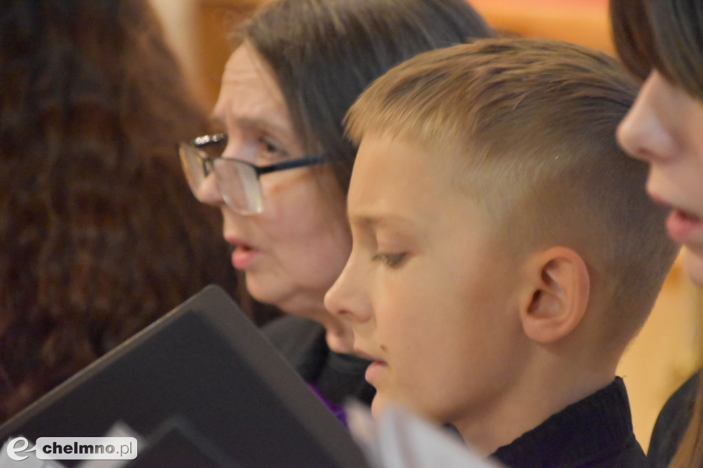 Wieczór pasyjnej zadumy w parafii Świętego Józefa