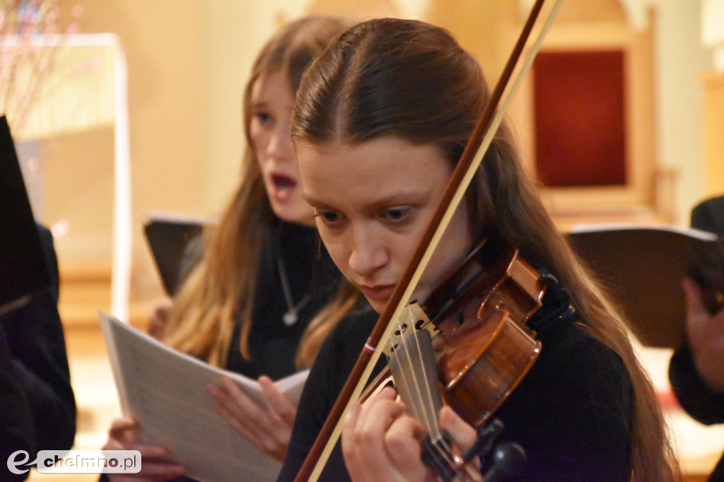 Wieczór pasyjnej zadumy w parafii Świętego Józefa