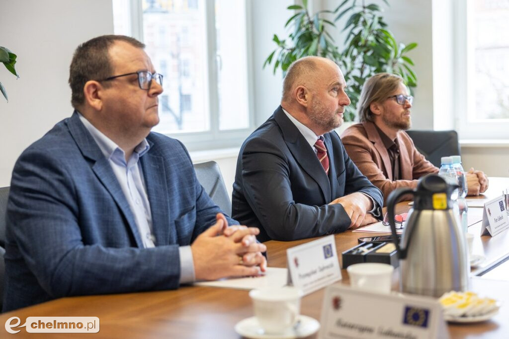 Zielone aleje powstaną przy kolejnych drogach wojewódzkich