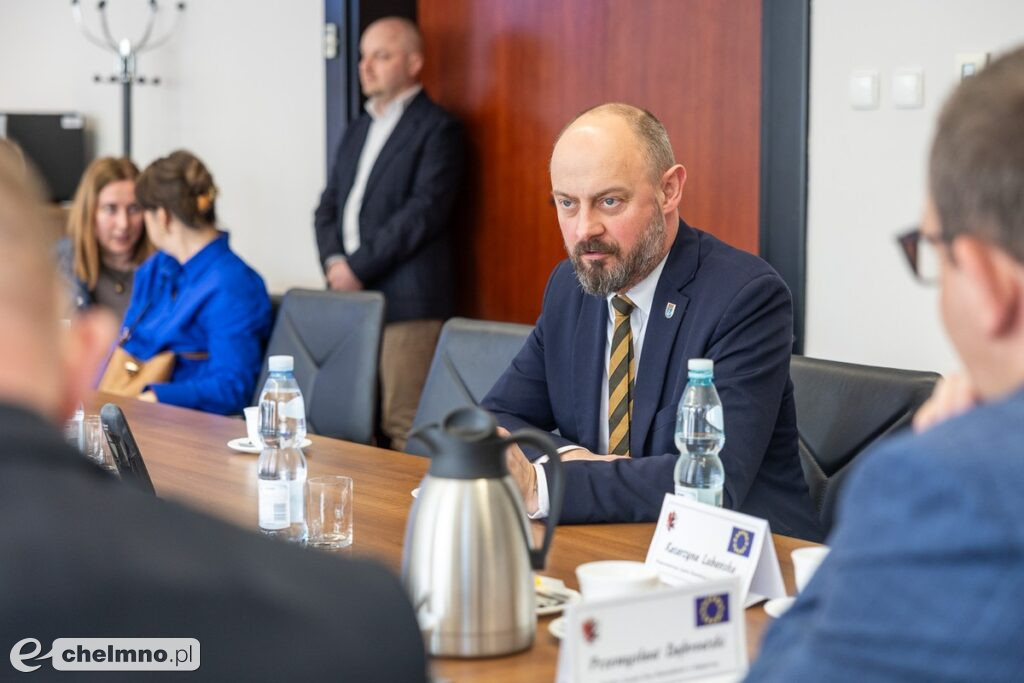 Zielone aleje powstaną przy kolejnych drogach wojewódzkich