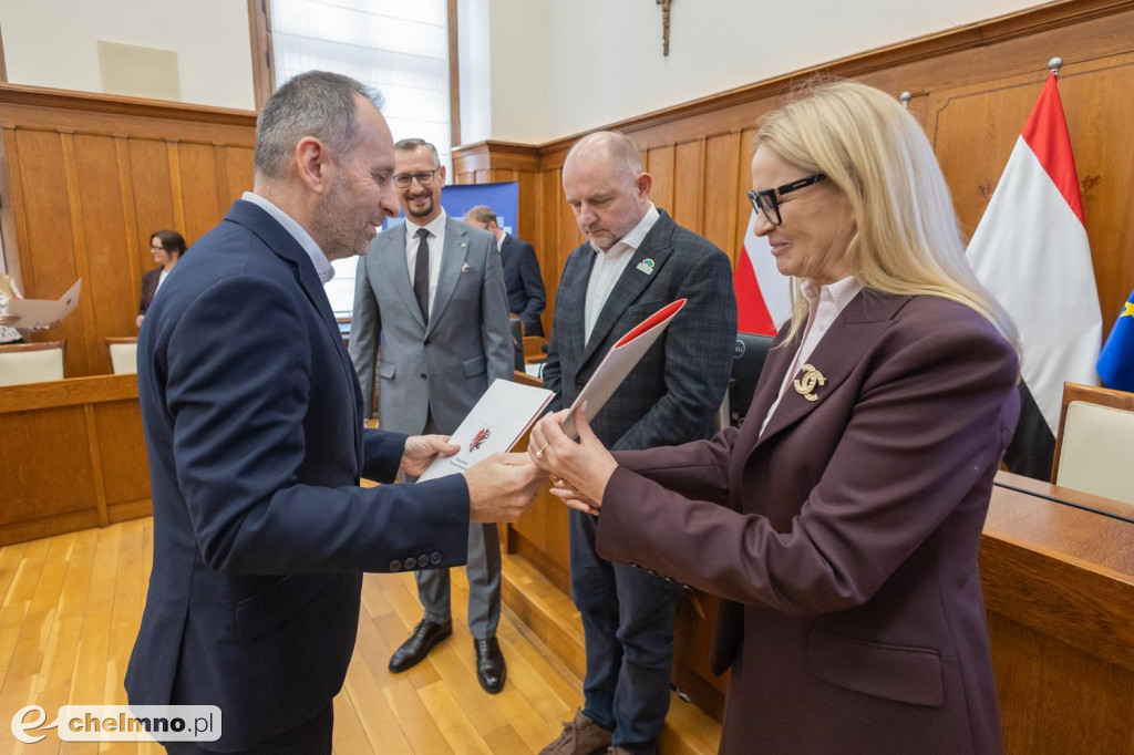Nowe umowy FEdKP – projekty, na które czekają lokalne społeczności