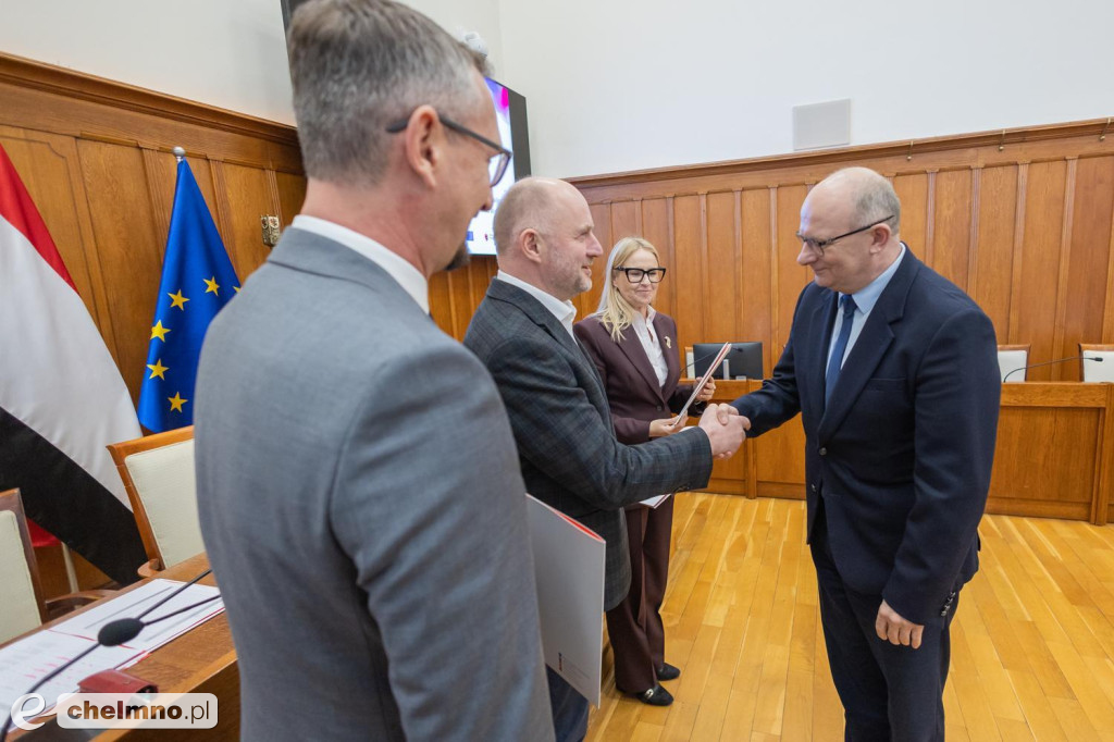 Nowe umowy FEdKP – projekty, na które czekają lokalne społeczności