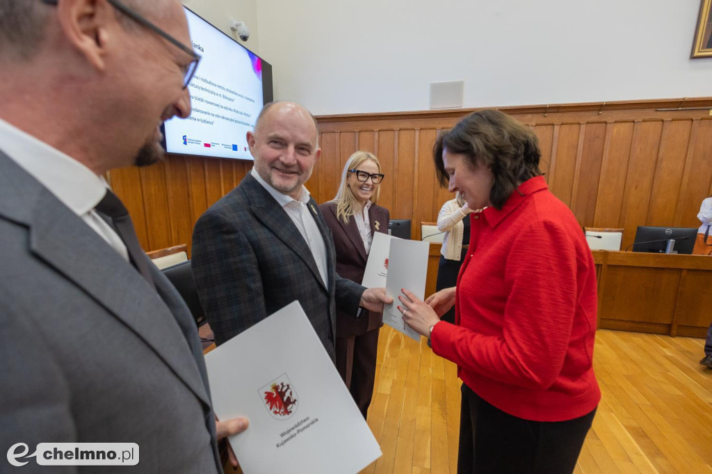 Nowe umowy FEdKP – projekty, na które czekają lokalne społeczności