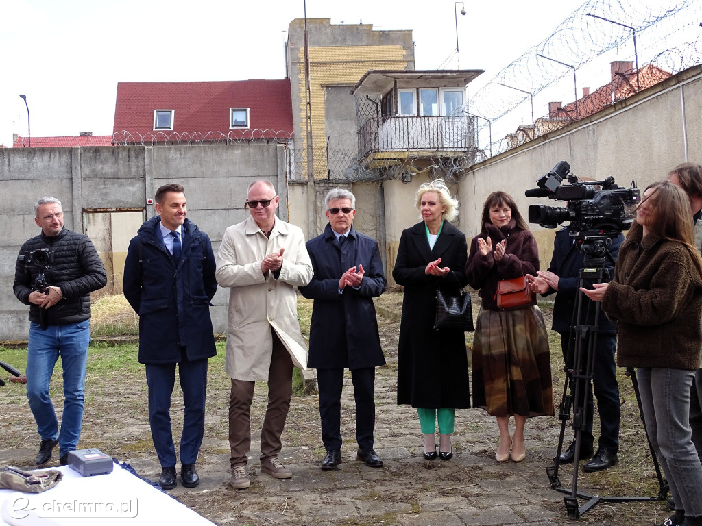 Starosta przekazał klucze do aresztu śledczego