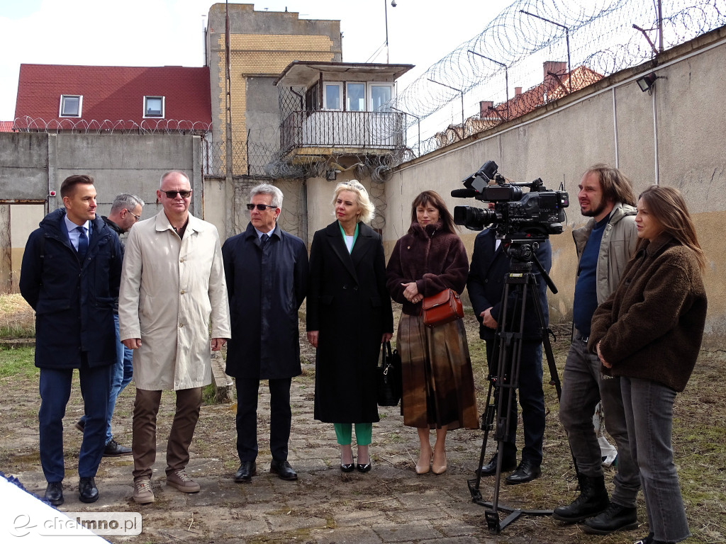 Starosta przekazał klucze do aresztu śledczego