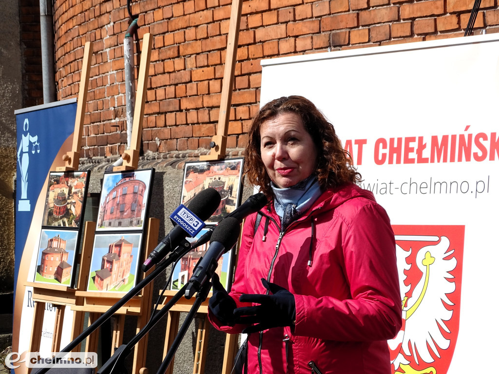 Starosta przekazał klucze do aresztu śledczego