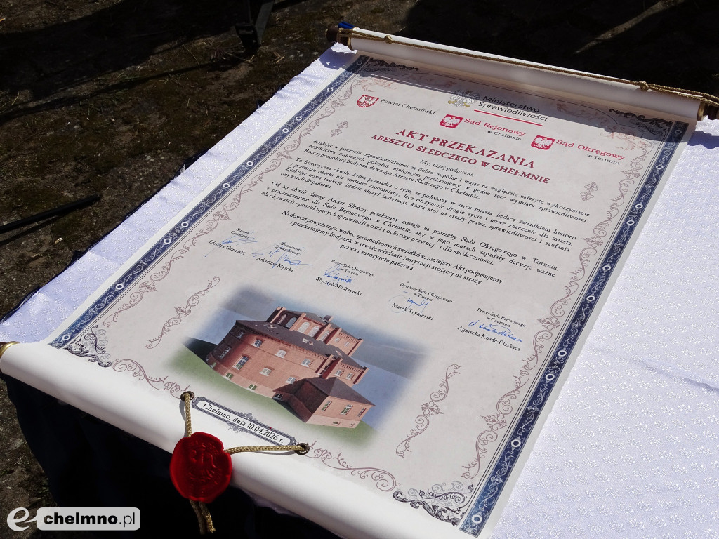 Starosta przekazał klucze do aresztu śledczego