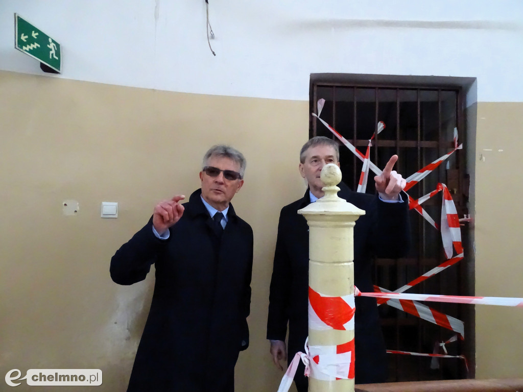 Starosta przekazał klucze do aresztu śledczego