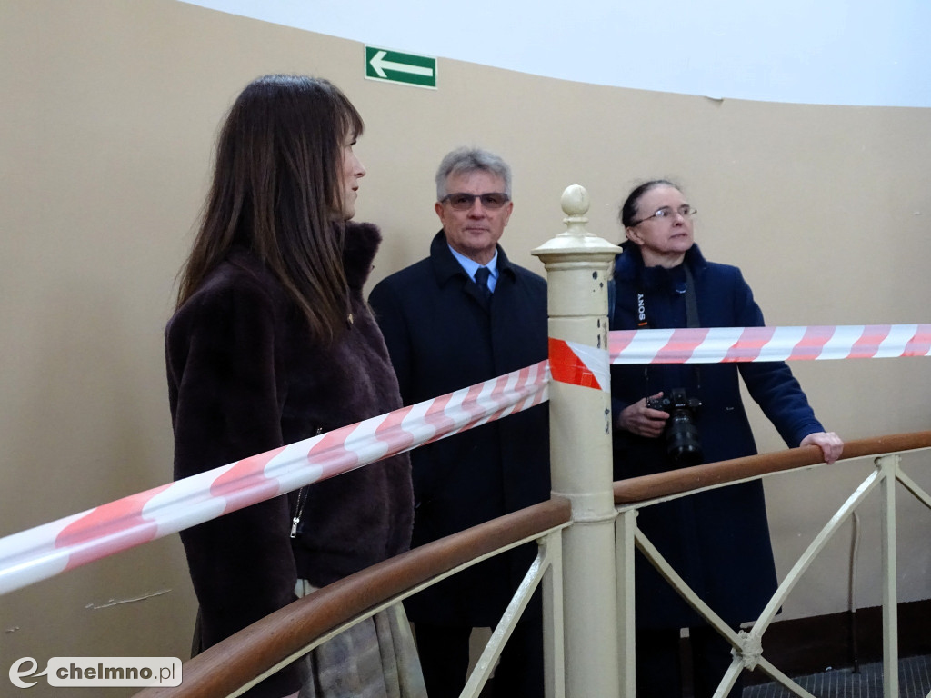 Starosta przekazał klucze do aresztu śledczego