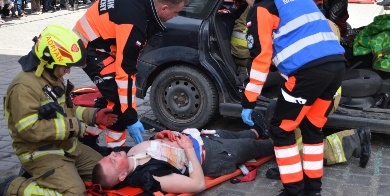 Tragiczny wypadek w centrum Chełmna. Wiele osób poszkodowanych!