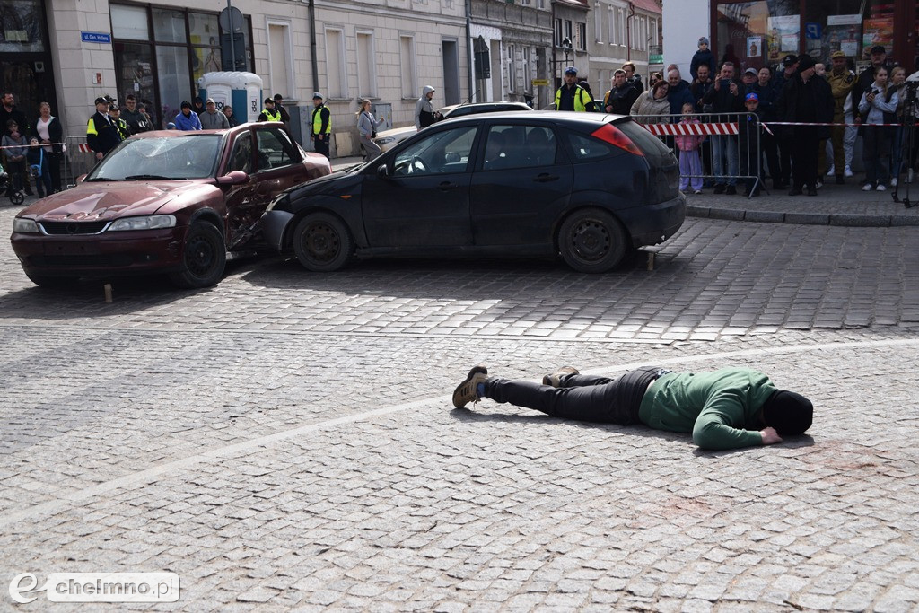 Tragiczny wypadek w centrum Chełmna. Wiele osób poszkodowanych!