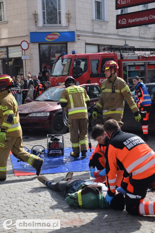 Tragiczny wypadek w centrum Chełmna. Wiele osób poszkodowanych!