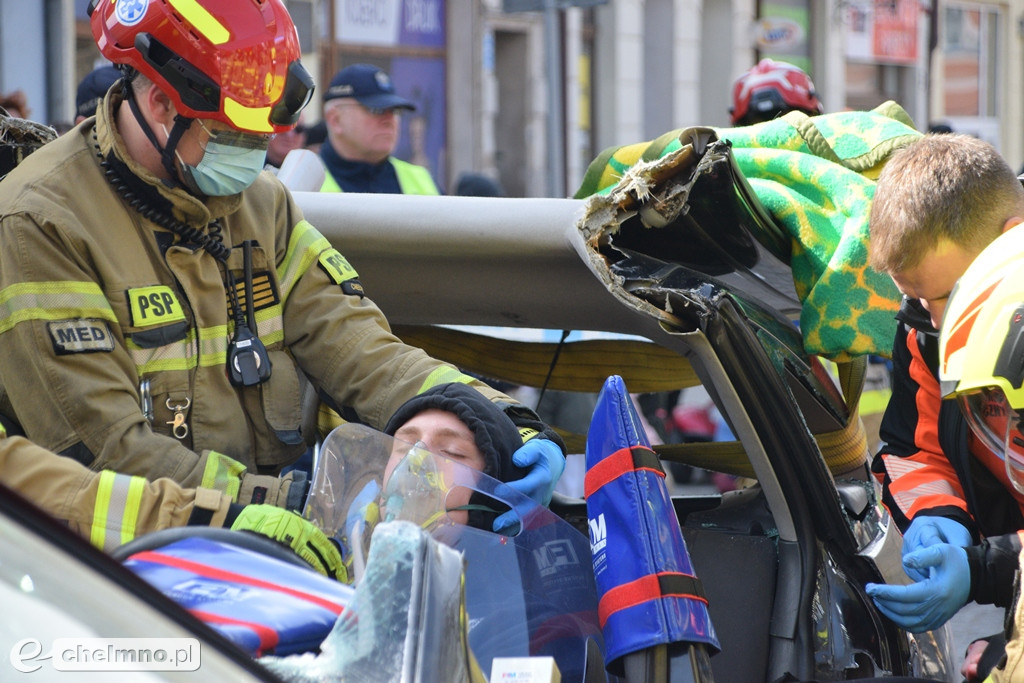 Tragiczny wypadek w centrum Chełmna. Wiele osób poszkodowanych!