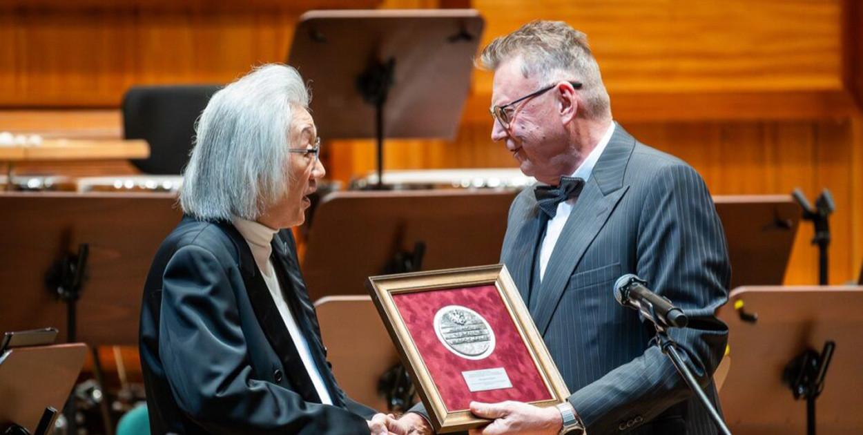 Medal Marszałka dla maestra Oikawy