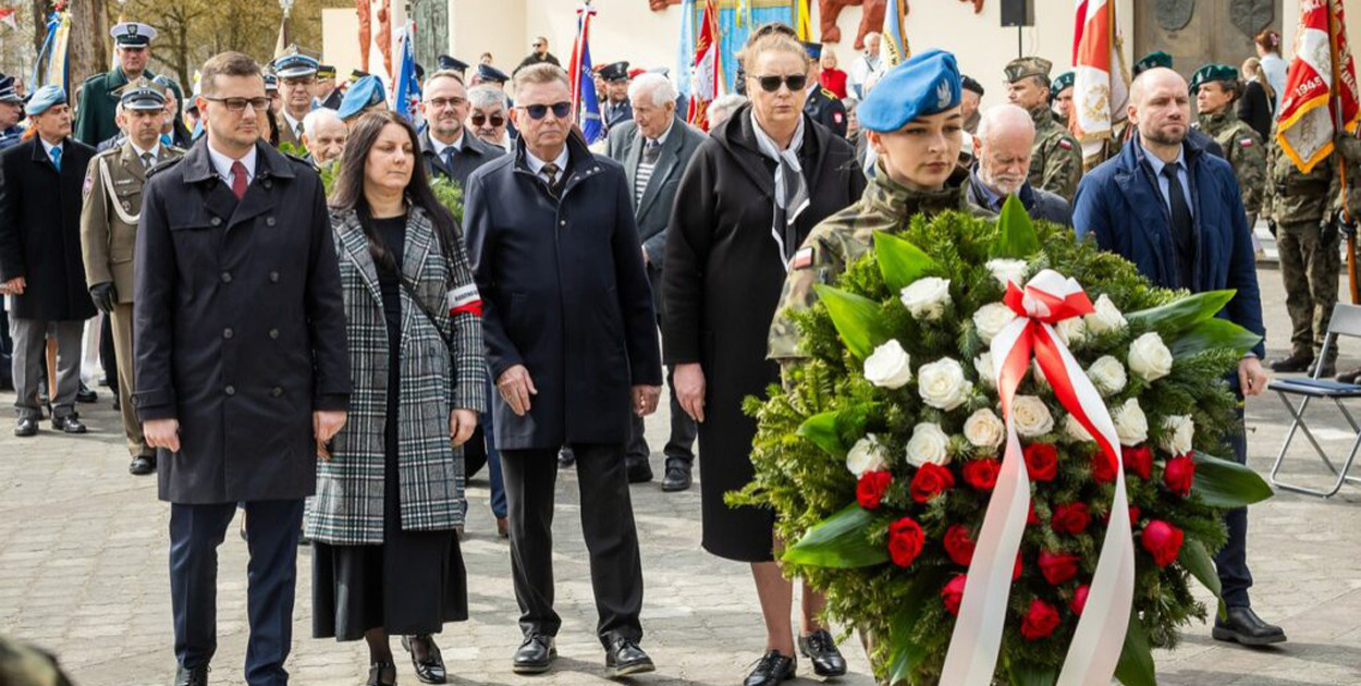 „Pochylając głowy, oddajemy hołd pomordowanym”