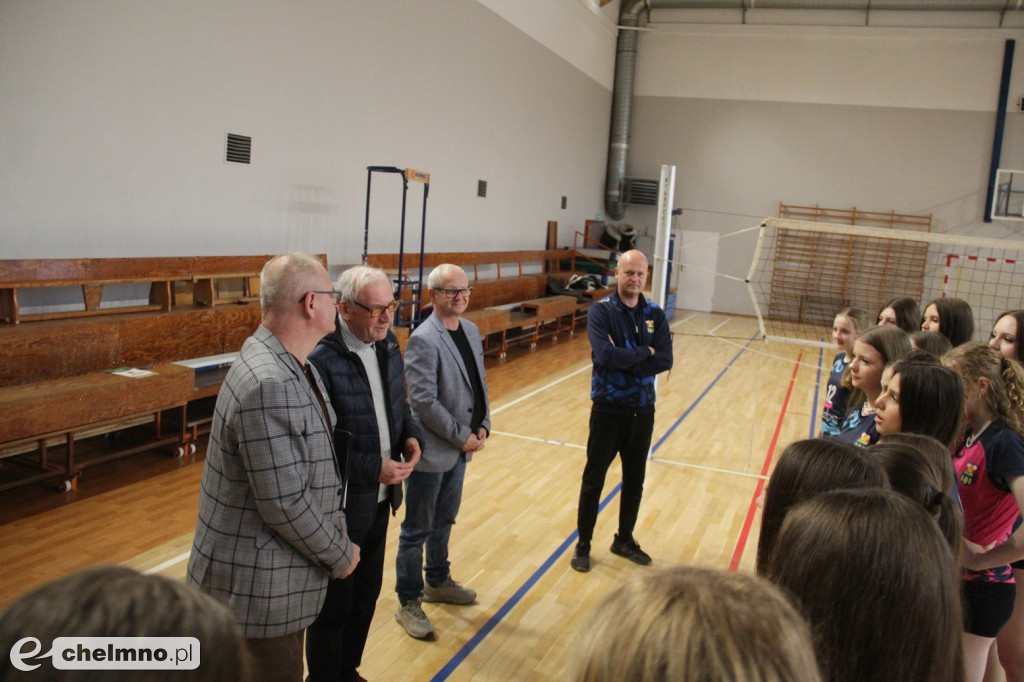 Podziękowania i nagrody dla młodziczek CULMENU