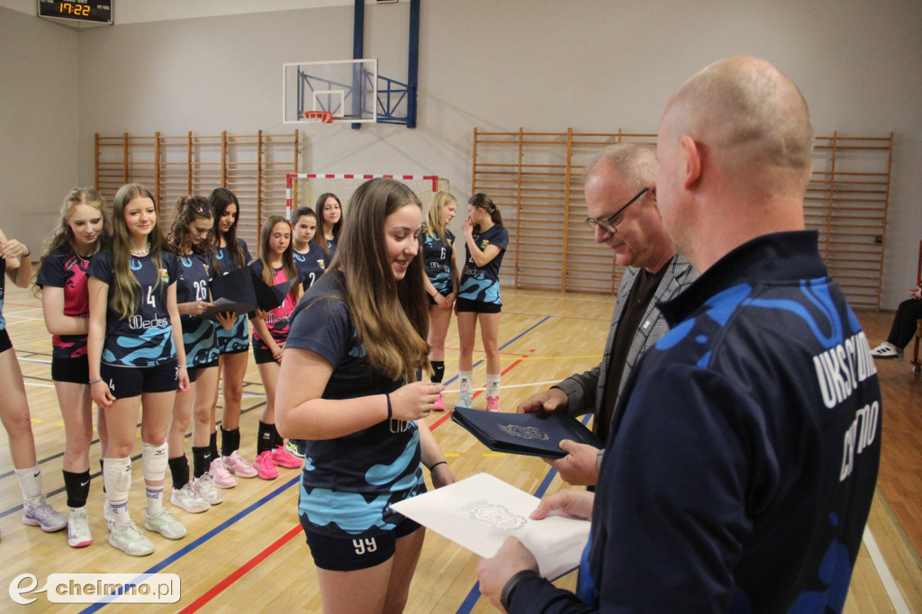 Podziękowania i nagrody dla młodziczek CULMENU