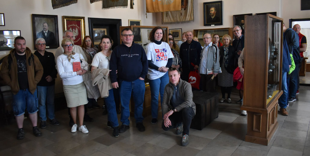 ESKAPADA. Poznaj swój region z przewodnikiem za nami