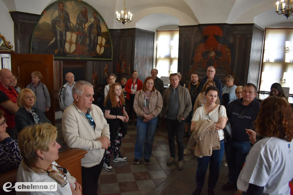 ESKAPADA. Poznaj swój region z przewodnikiem za nami