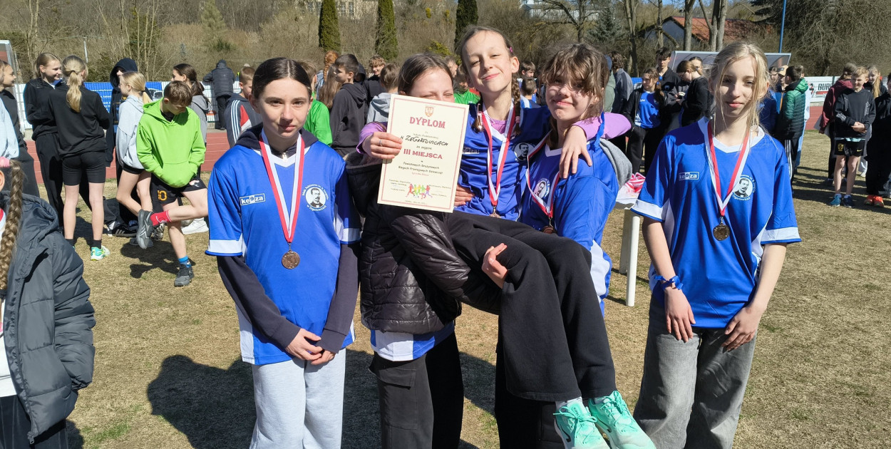 Wielkie drużynowe biegi przełajowe!