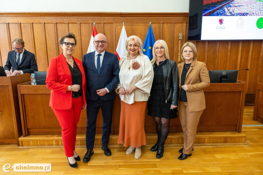 Umowy FEdKP: edukacja, bezpieczeństwo, inwestycje dla kultury