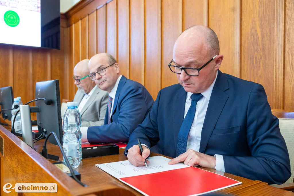 Umowy FEdKP: edukacja, bezpieczeństwo, inwestycje dla kultury