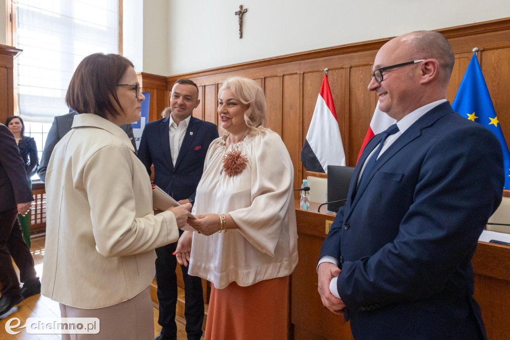 Umowy FEdKP: edukacja, bezpieczeństwo, inwestycje dla kultury