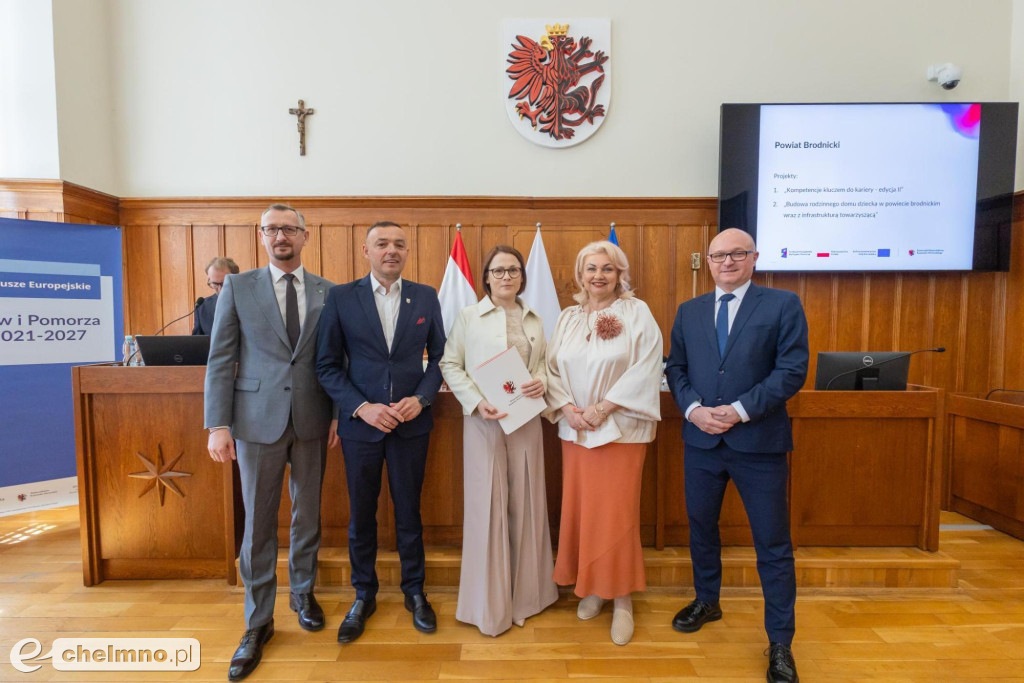 Umowy FEdKP: edukacja, bezpieczeństwo, inwestycje dla kultury