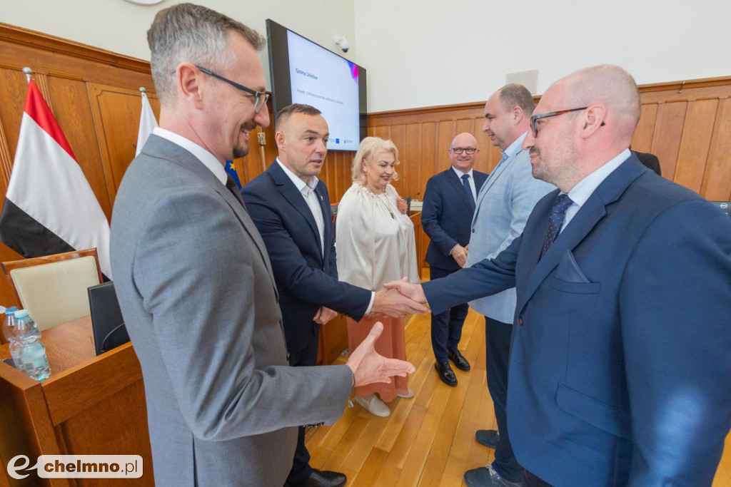 Umowy FEdKP: edukacja, bezpieczeństwo, inwestycje dla kultury