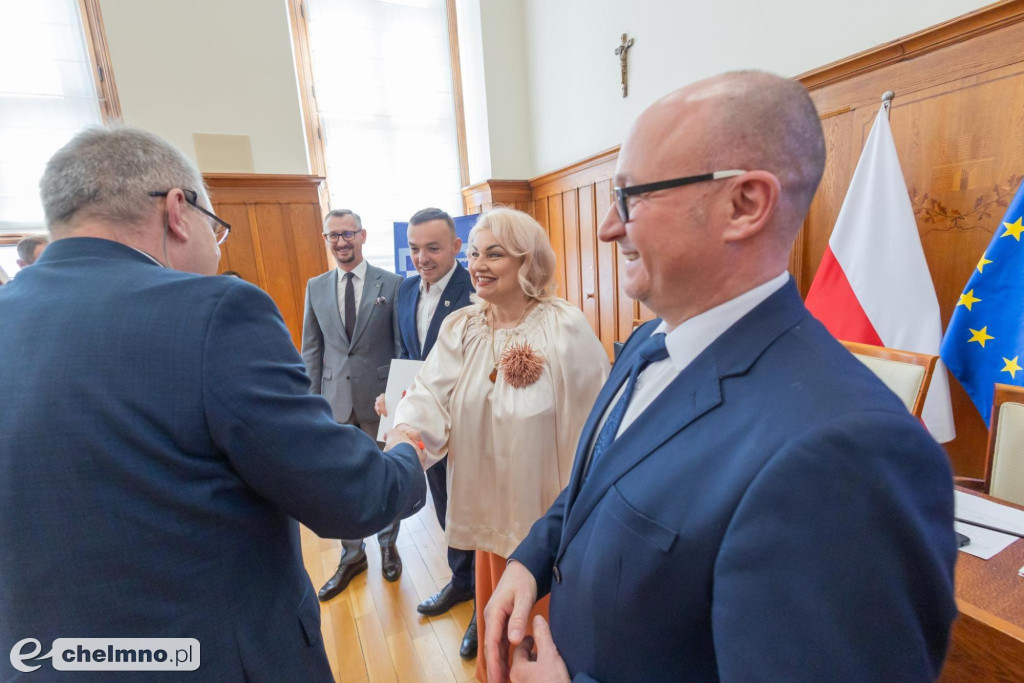 Umowy FEdKP: edukacja, bezpieczeństwo, inwestycje dla kultury