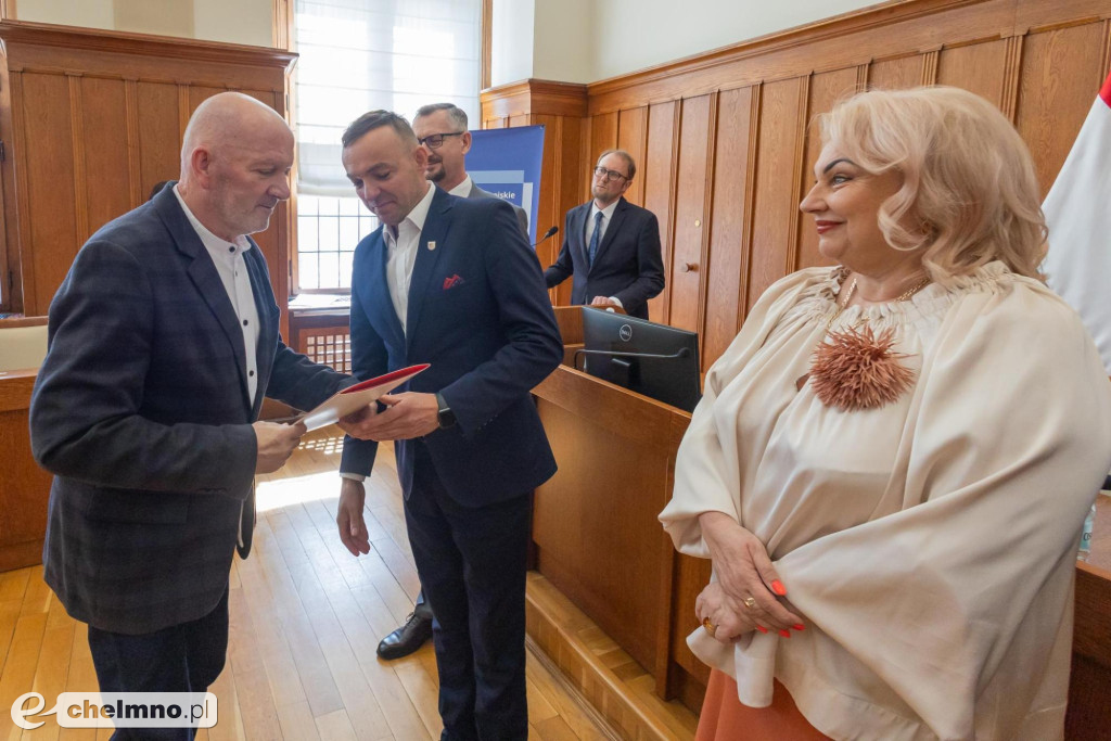 Umowy FEdKP: edukacja, bezpieczeństwo, inwestycje dla kultury