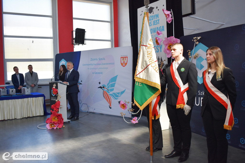 Wielki dzień dla absolwentów ZS CKZ w Grubnie
