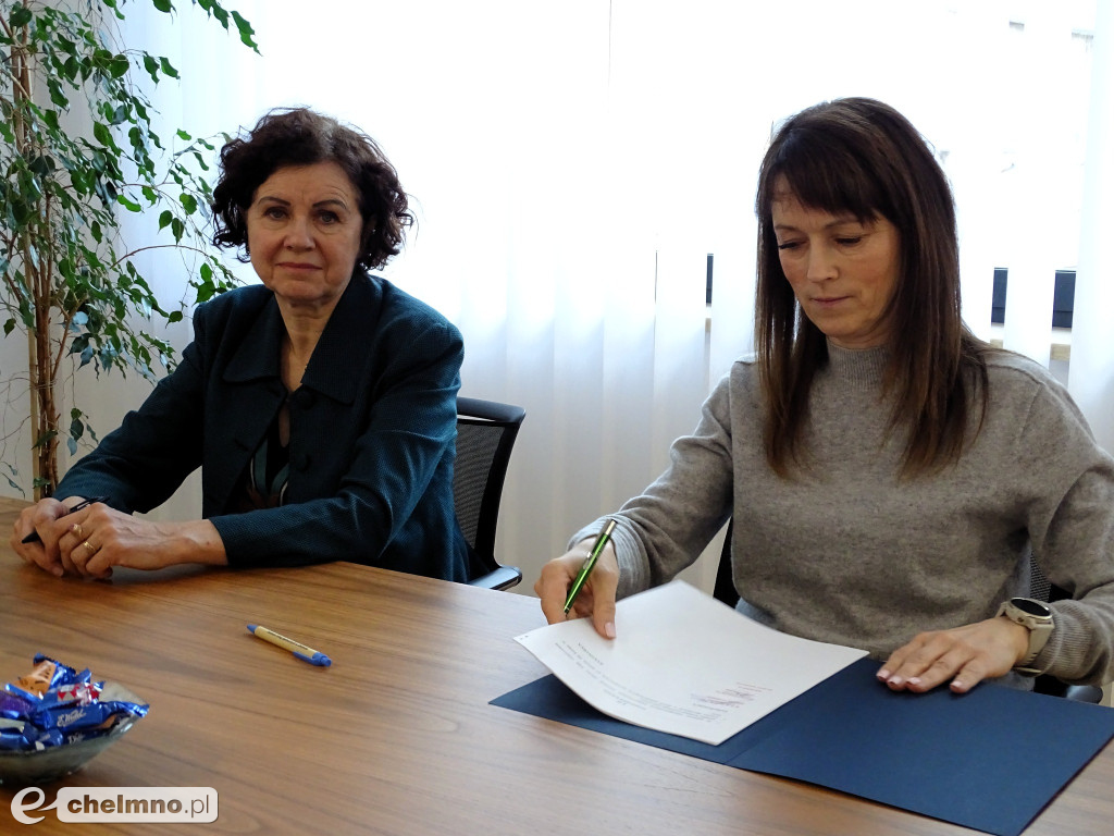 Podpisaliśmy dziś umowę na przebudowę drogi powiatowej