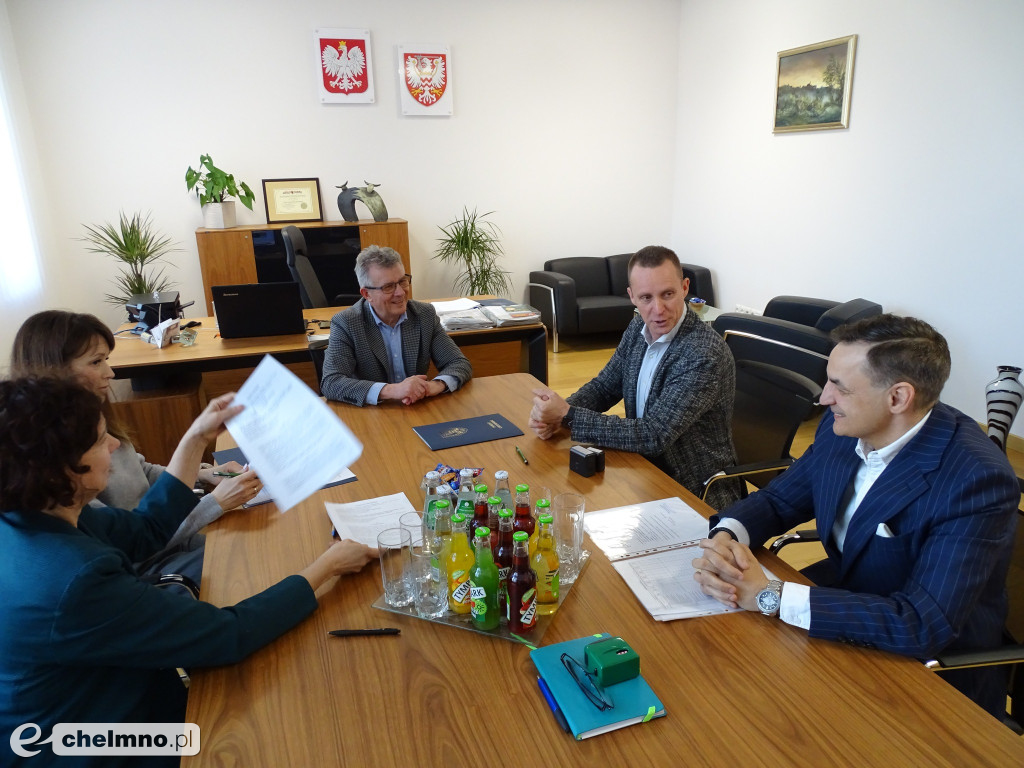 Podpisaliśmy dziś umowę na przebudowę drogi powiatowej