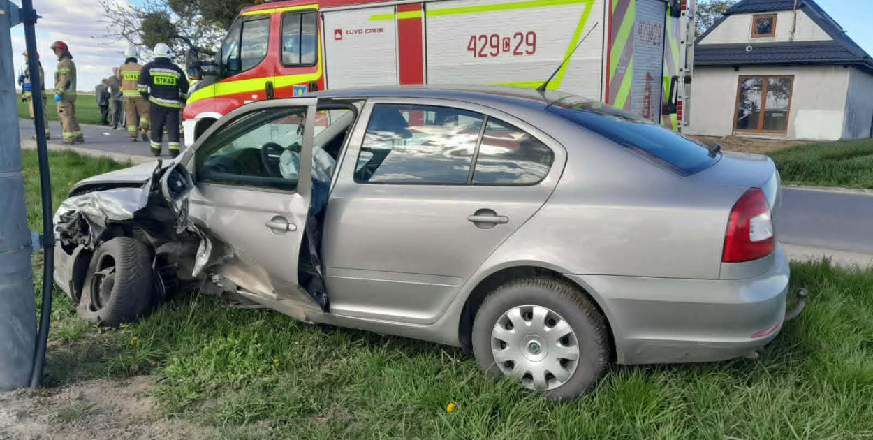 Dwie osobówki zderzyły się w Jeleńcu