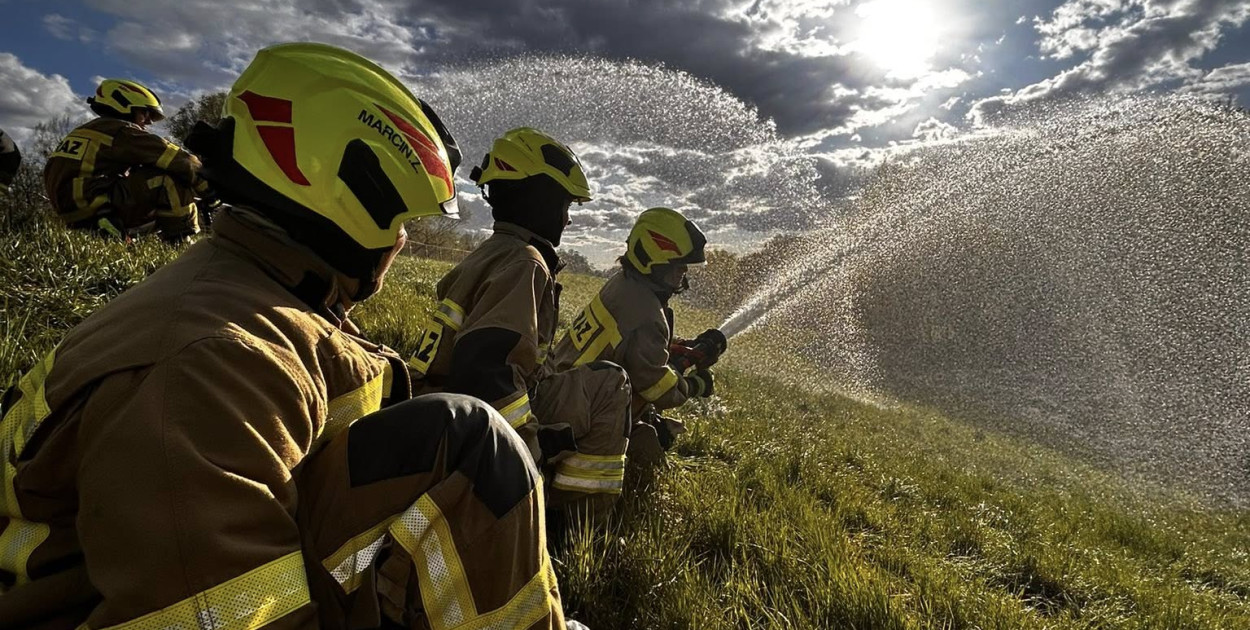 Strażackie ćwiczenia doskonalące współpracę