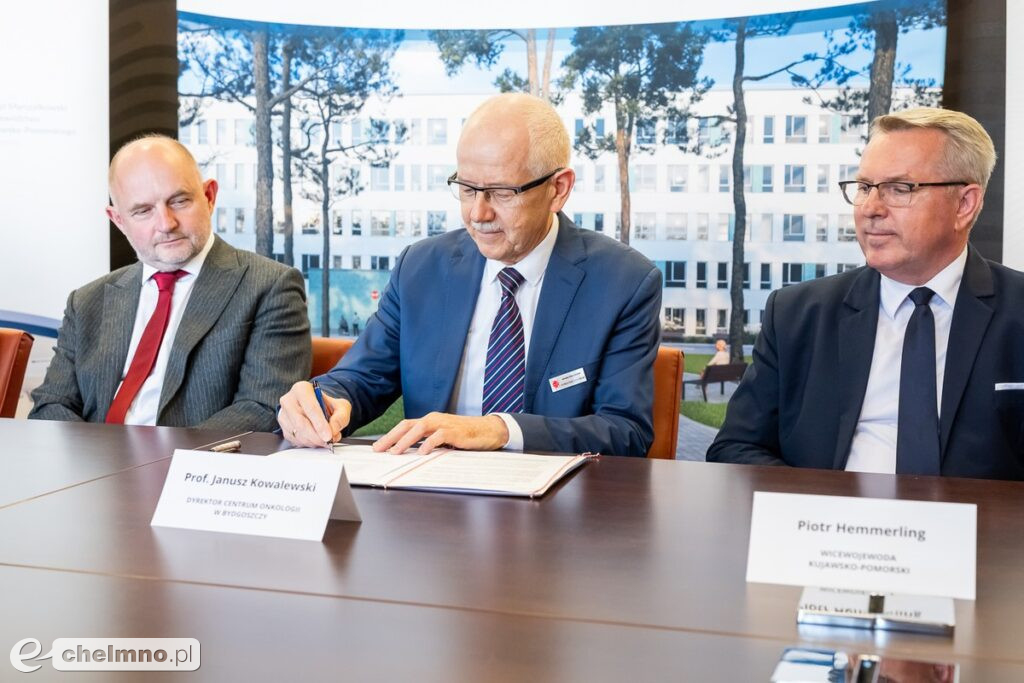 Rządowe 300 milionów na rozbudowę Centrum Onkologii