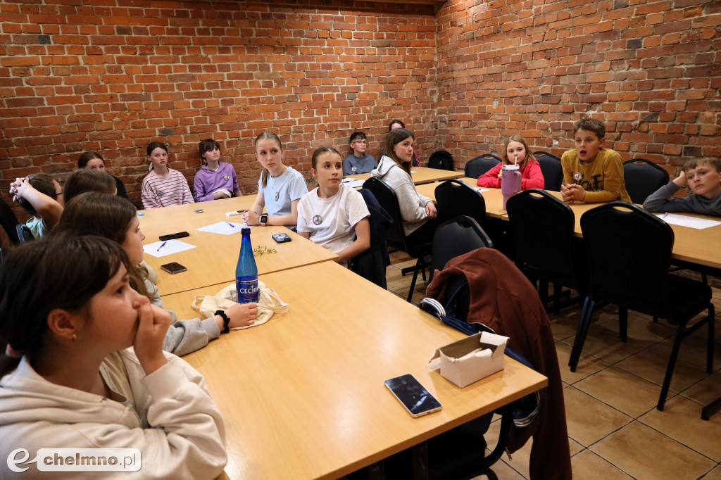 Fotorelacja ze spotkania Klubu Młodzieżowego w Unisławiu