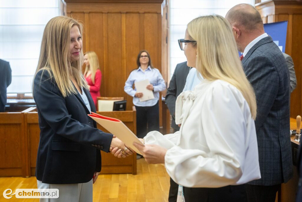 Umowy FEdKP: miliony na integrację społeczną