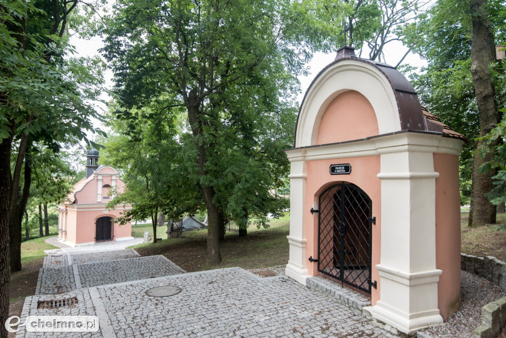 Kalwaria Pakoska przyciąga pielgrzymów i turystów