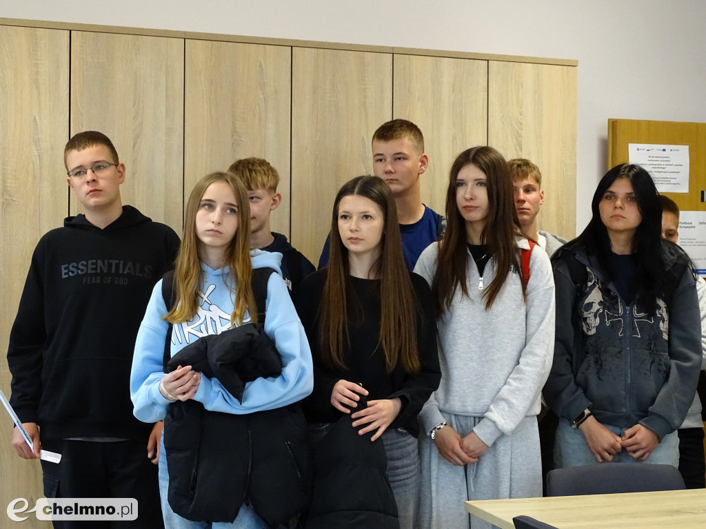 Lekcja w Starostwie. Poniedziałkowy poranek z uczniami