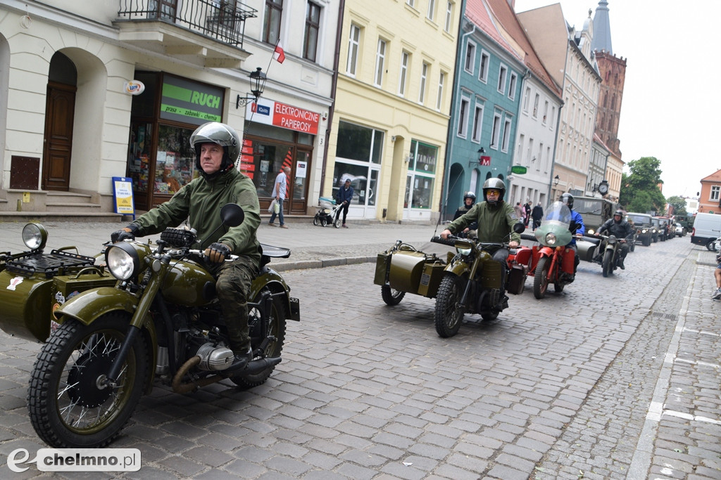 Parada, terenowe przejazdy i historia. Militarne święto w Chełmnie