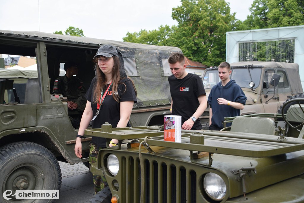 Parada, terenowe przejazdy i historia. Militarne święto w Chełmnie