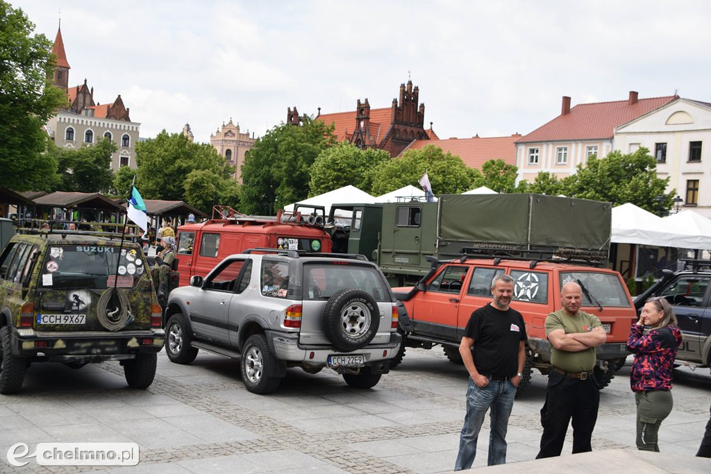 Parada, terenowe przejazdy i historia. Militarne święto w Chełmnie