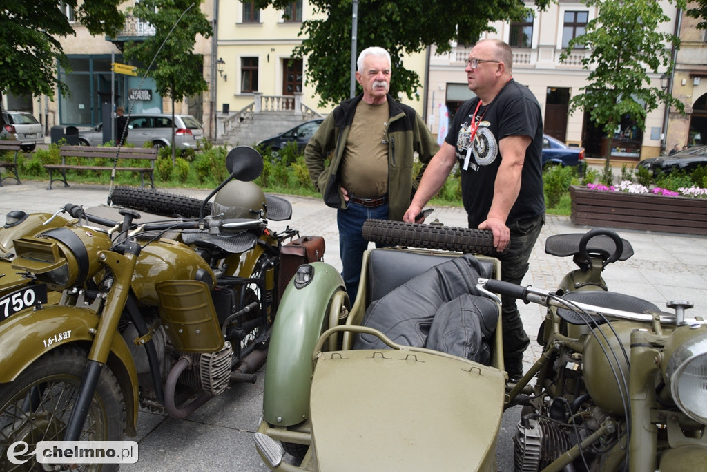 Parada, terenowe przejazdy i historia. Militarne święto w Chełmnie
