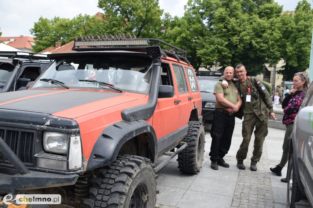Parada, terenowe przejazdy i historia. Militarne święto w Chełmnie